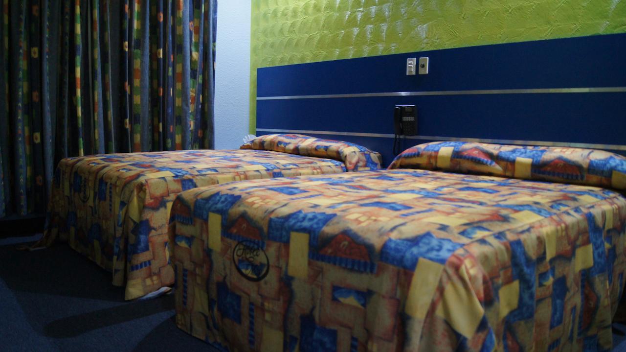 Hotel Muy (Adults Only) Mexico-stad Kamer foto